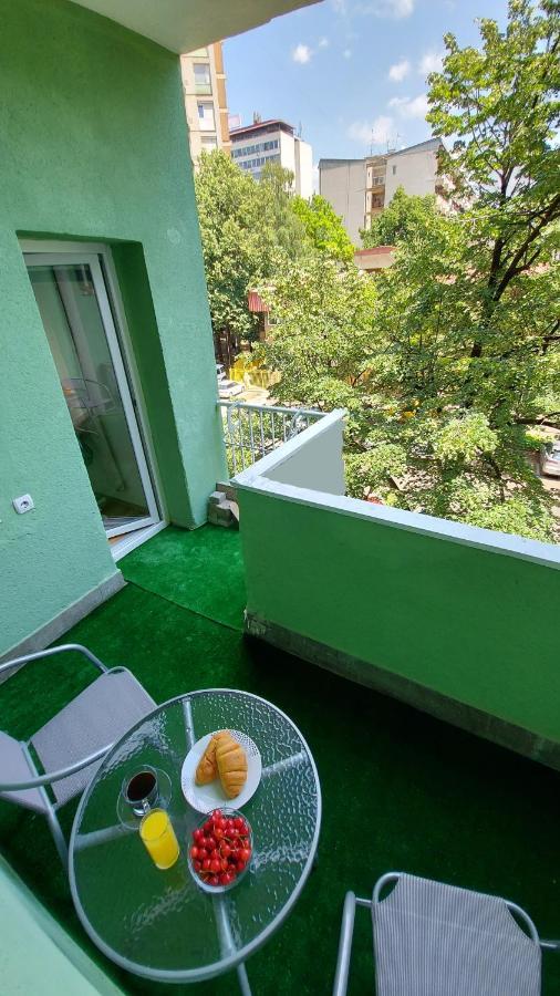Inner City Two Bedroom Apartment 斯科普里 外观 照片